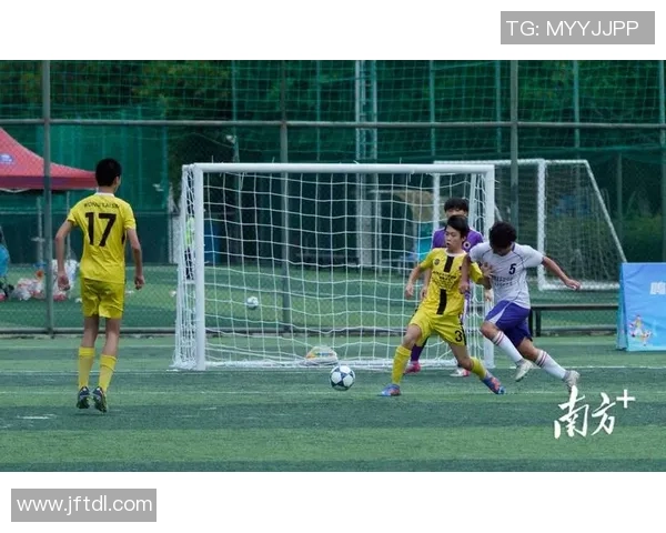 定场诗足球的魅力与激情在绿茵场上的交融与碰撞