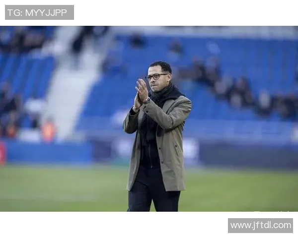 足球选手罗的传奇旅程与辉煌成就揭秘